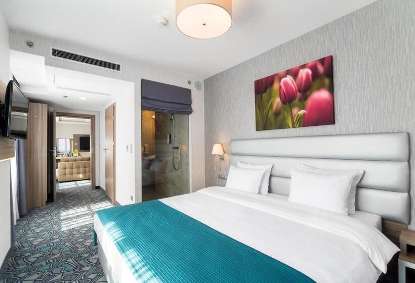 Семейный Полулюкс, Golden Tulip Krakow Kazimierz