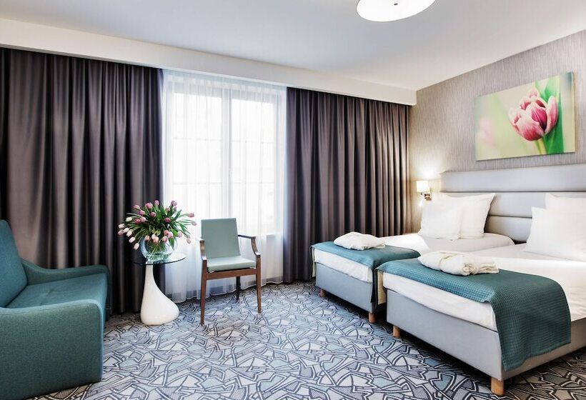 Номер Deluxe, Golden Tulip Krakow Kazimierz