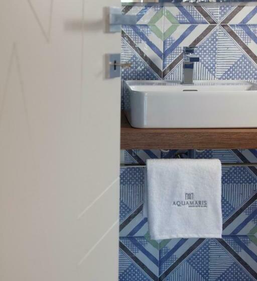 Полулюкс с Балконом, Aquamaris Design Suite & Spa