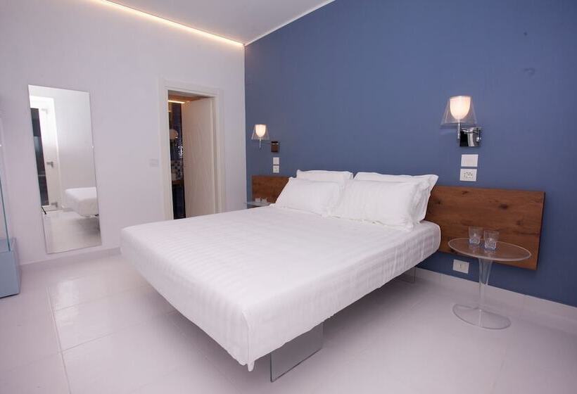 Полулюкс с Балконом, Aquamaris Design Suite & Spa