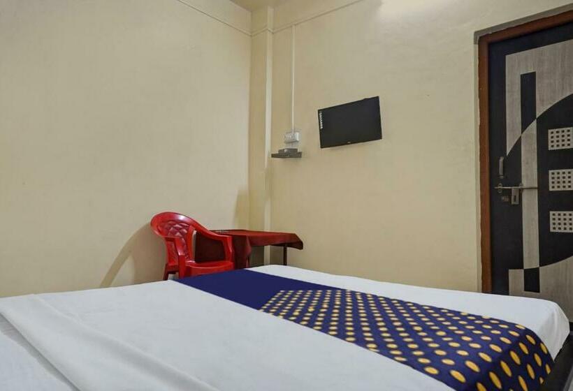 Трехместный Номер Классика, Spot On Hotel Sarkar