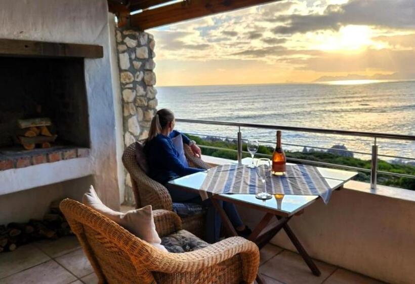 Апартаменты Deluxe 1 Спальня, Kleinzee Oceanfront Guest House