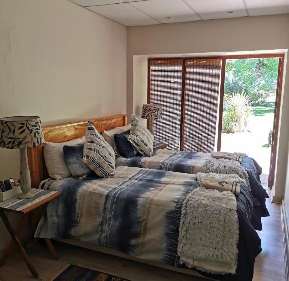 Номер Стандарт, A Cherry Lane Self Catering And B&b