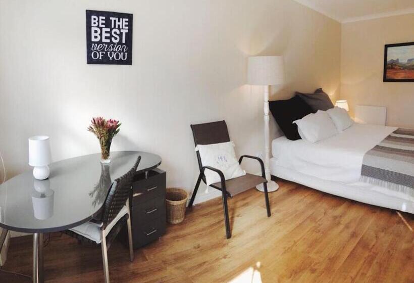 Студия Стандарт, Oude Berg Guesthouse   10 Caledon Street