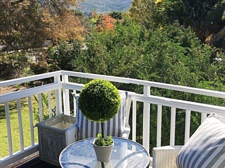 Номер Стандарт с Балконом, Oude Berg Guesthouse   10 Caledon Street