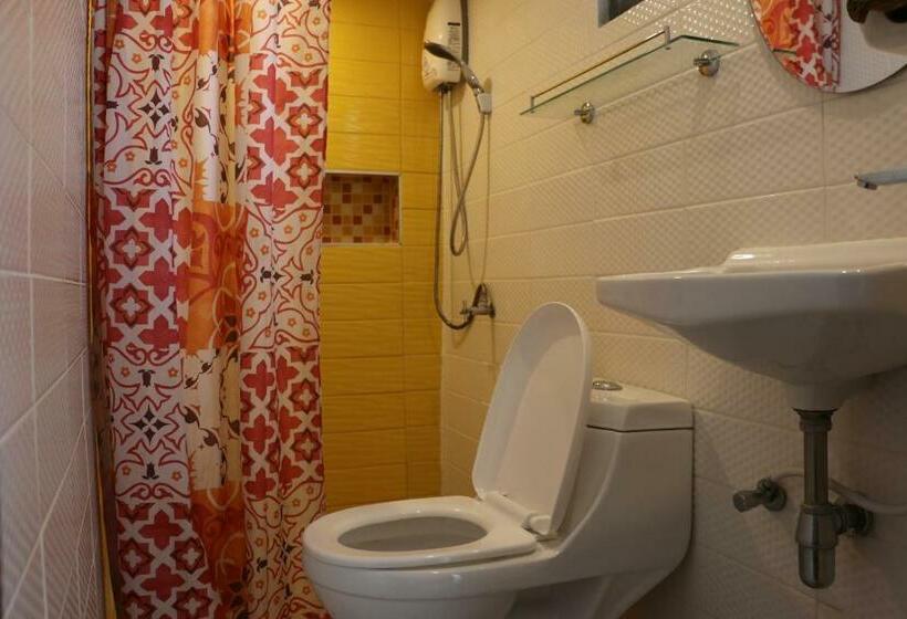 标准间, Noom Guesthouse