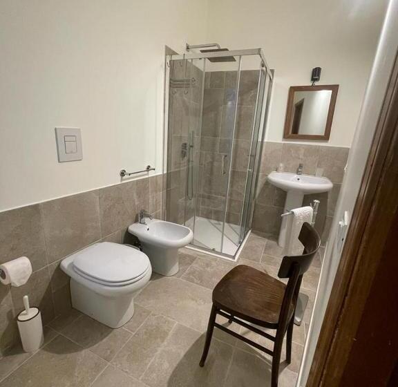 اتاق استاندارد, Baroon   Bistrot & B&b