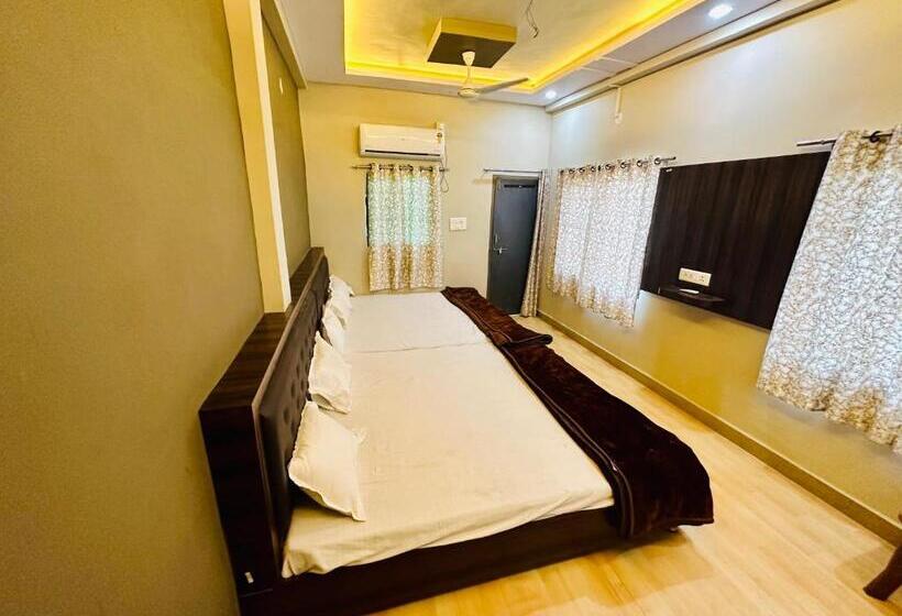 اتاق استاندارد با بالکن, Tanodiya Palace&
