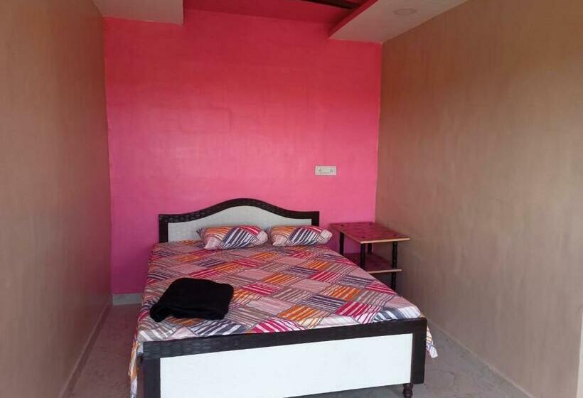 Номер Стандарт, Sawami Om Bhakat Niwas Resort, Akkalkot