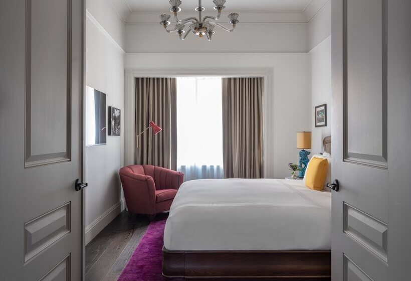 سوئیت برای معلولان, The Beekman, A Thompson Hotel, By Hyatt