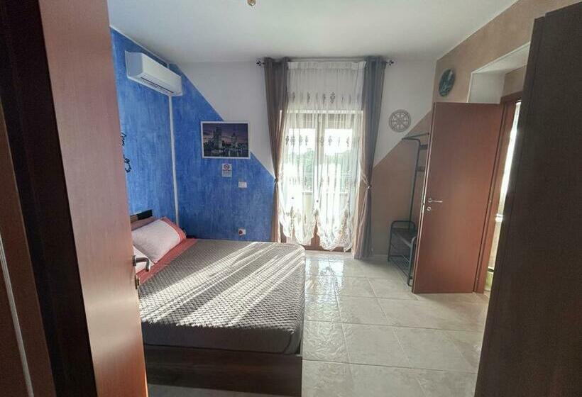 스탠다드 발코니 룸, Triangolo Delle Bermuda B&b