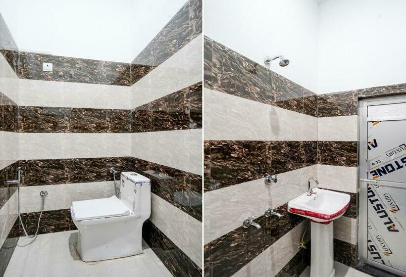 Трехместный Номер Классика, Oyo 81362 Sahara Guest House