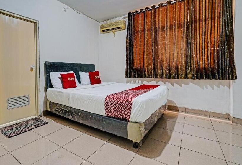 Номер Deluxe Кровать Кинг, Oyo 92726 Geulis Guest House
