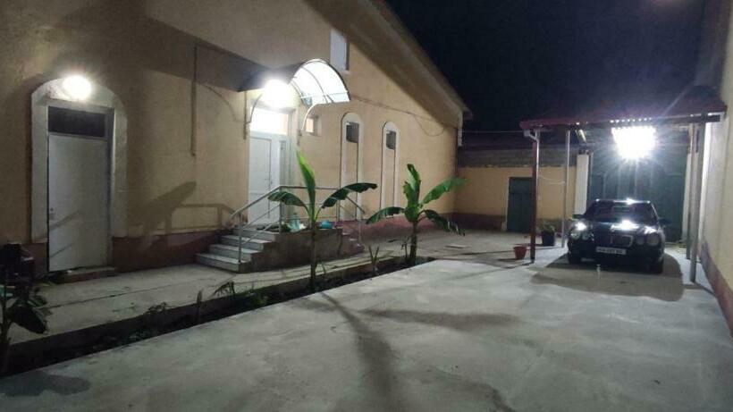 اتاق استاندارد چهار تخته, Sam Greenhouse Hostel