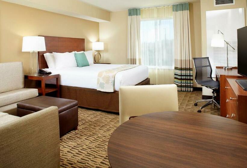 Люкс Superior, Hawthorn Suites By Wyndham Wheeling At The Highlands