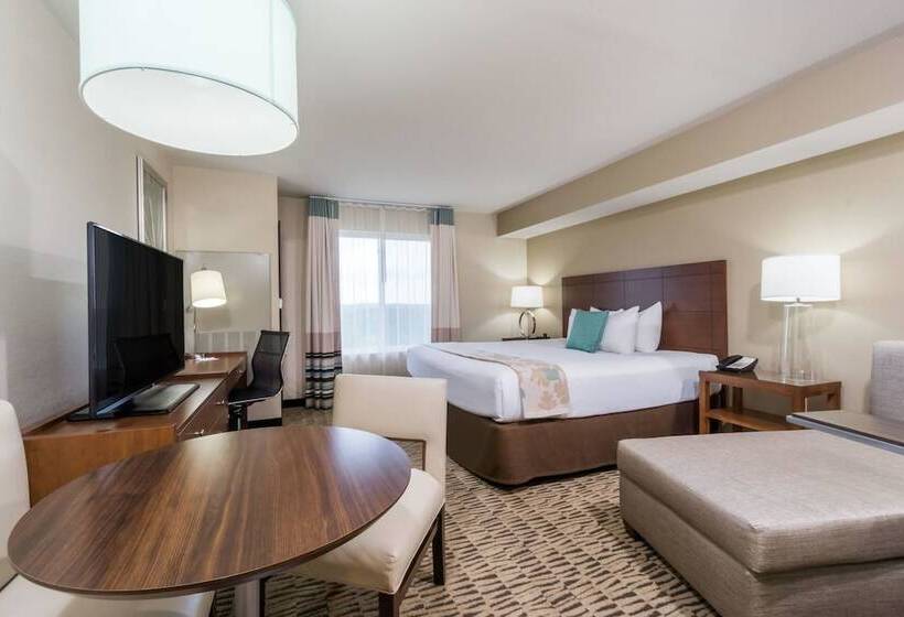 Люкс Адаптированный для Инвалидов, Hawthorn Suites By Wyndham Wheeling At The Highlands