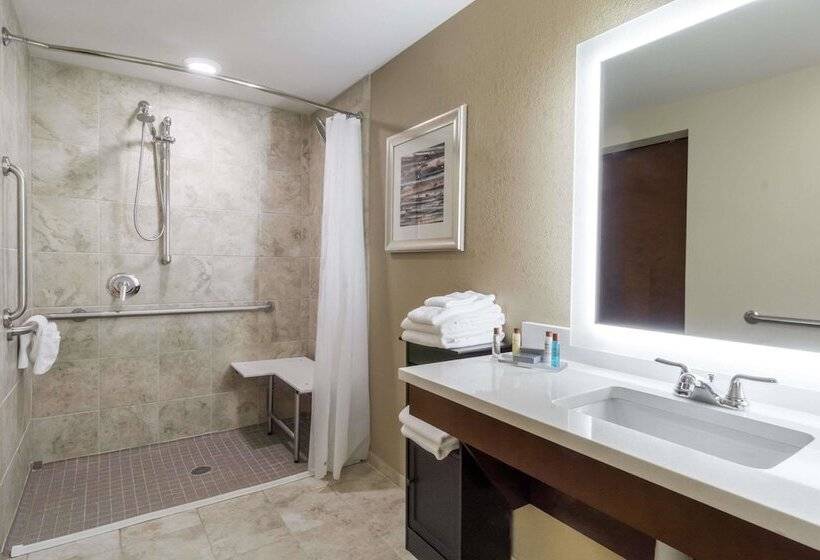 Люкс, Hawthorn Suites By Wyndham Wheeling At The Highlands