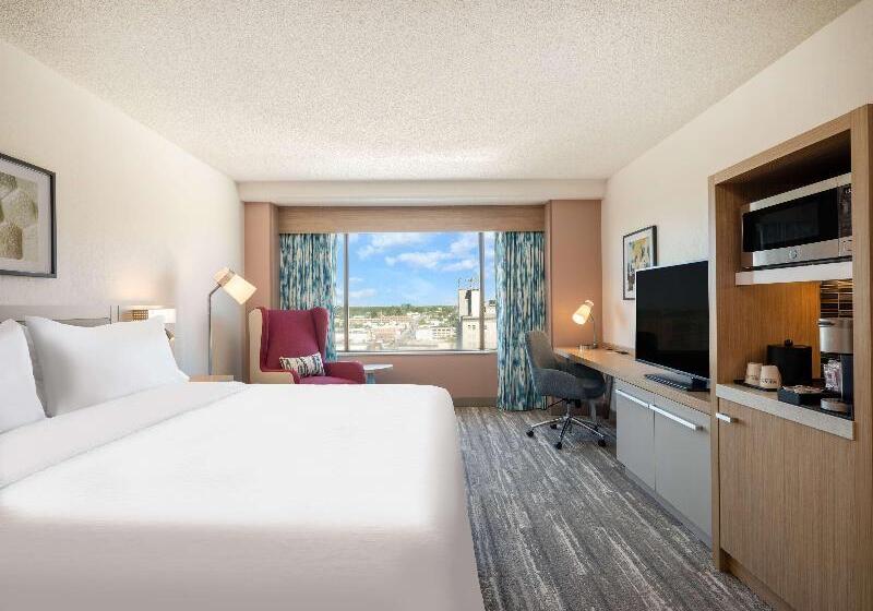 Люкс Кровать Кинг, Home2 Suites By Hilton Tallahassee State Capitol