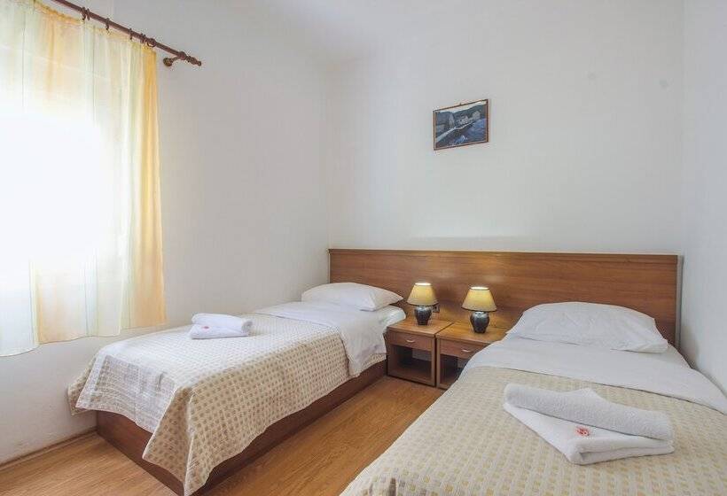 חדר סטנדרט נוף לים עם מרפסת, Plava Laguna