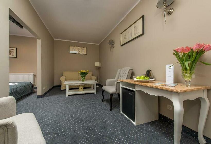 Люкс Superior, Riviera Resort Airport Modlin