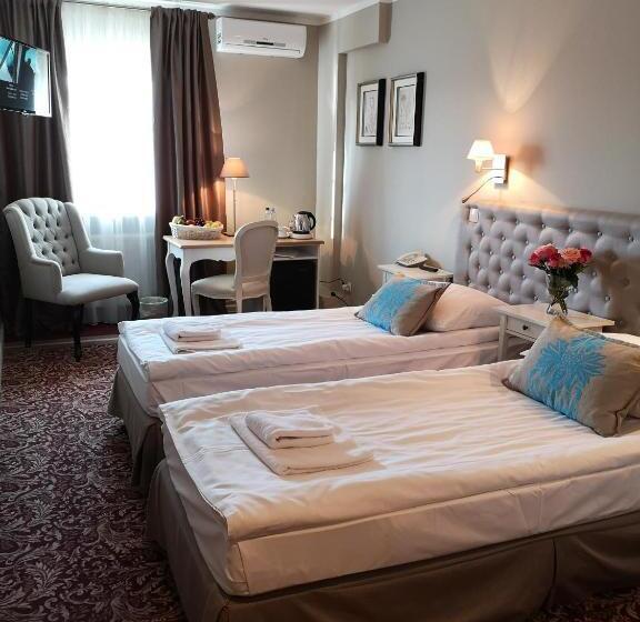 Номер Стандарт, Riviera Resort Airport Modlin