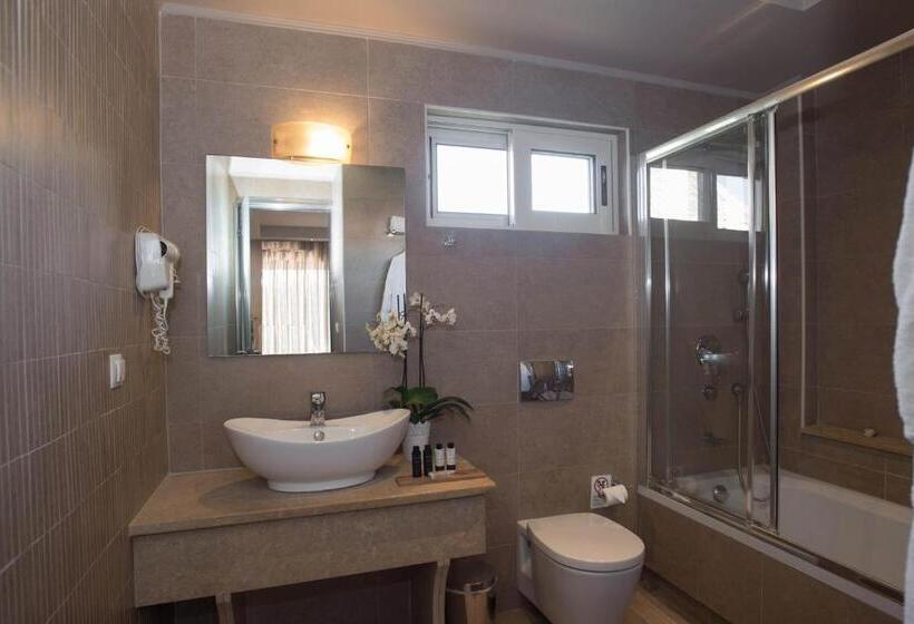 Президентский Люкс, Zoe Seaside Resort