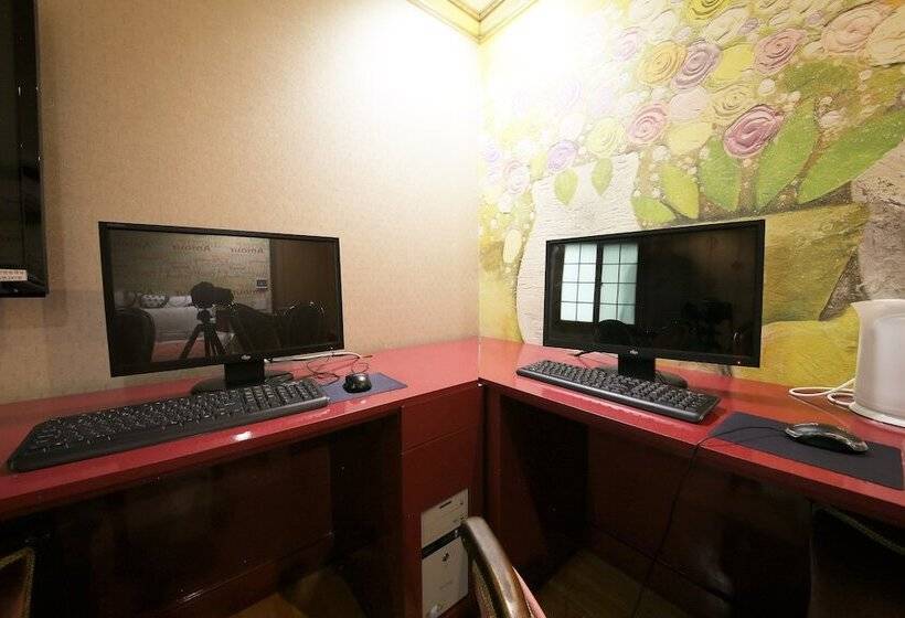 Номер Deluxe, Sense Motel