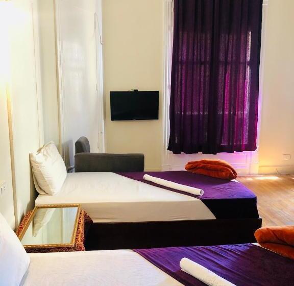 اتاق استاندارد یک نفره, Oh! Cairo Pharaoh Hostel