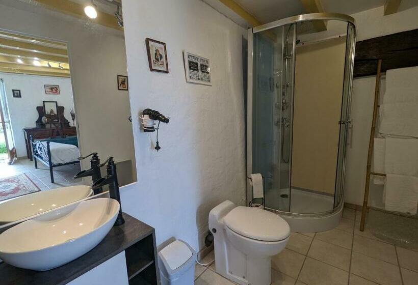 Номер Стандарт, Guestroom Bouges Le Château, 1 Pièce, 2 Personnes   Fr 1 591 523