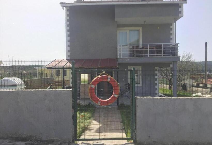标准间带阳台, Güzelbahçe Yemek Atölyesi
