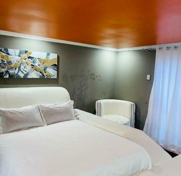 Люкс Повышенной Комфортности, Mpisana Boutique Guesthouse