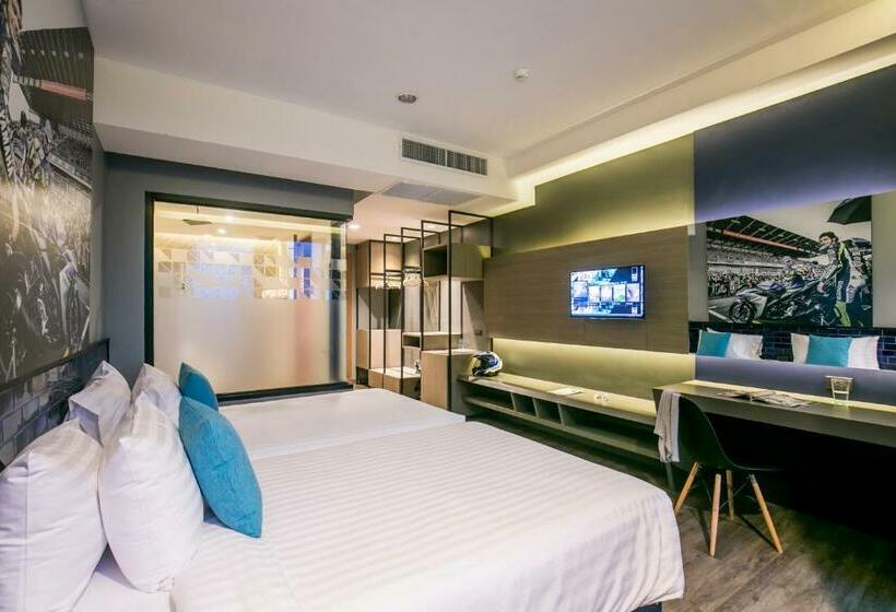 Номер Deluxe, The Crystal Hotel Buriram   Formerly X2 Vibe Buriram