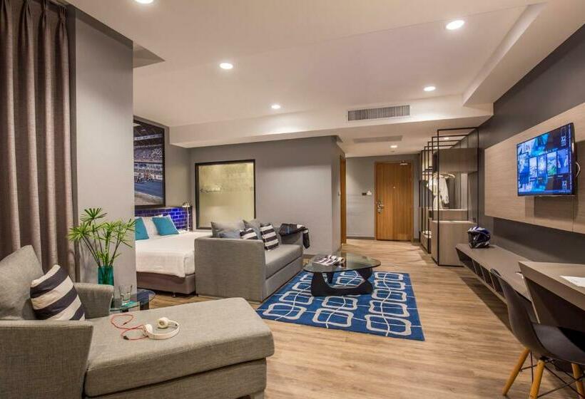 Номер Deluxe, The Crystal Hotel Buriram   Formerly X2 Vibe Buriram