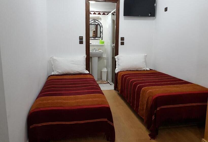 اتاق استاندارد چهار تخته, Riad Assia
