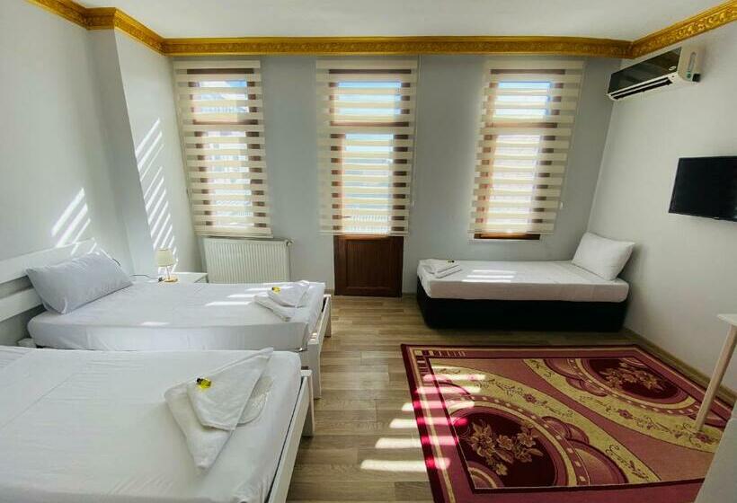 اتاق استاندارد سه نفره, Stylish Hotel Old City