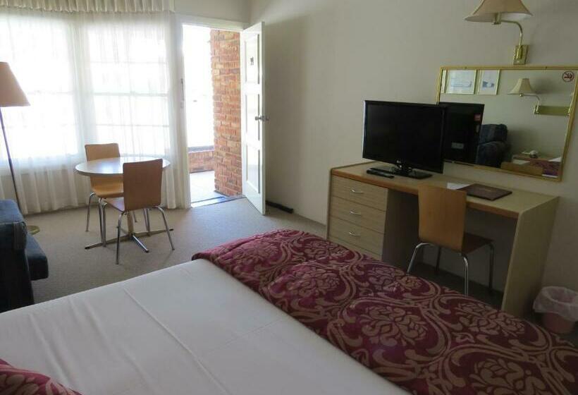 Номер Комфорт, Oxley Motel