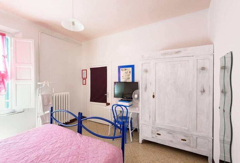 اتاق استاندارد با سرویس بهداشتی مشترک, Casa Di Osio