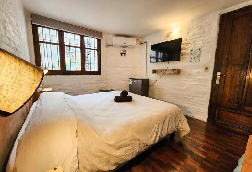 Номер Стандарт, Mediomundo Hostel
