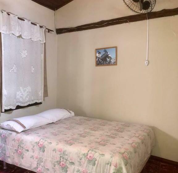 스위트, Hostel Rua Direita Pirenópolis