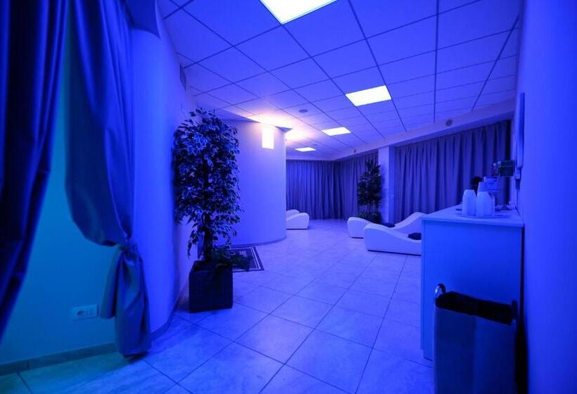 Superior room with lake view, Lumin
