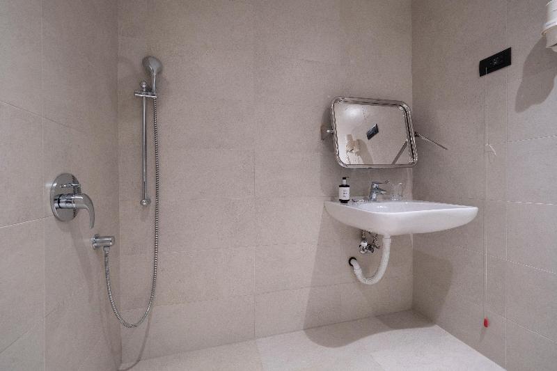 اتاق استاندارد برای معلولان, Voco   Podgorica, An Ihg