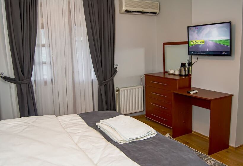 اتاق استاندارد با چشم‌انداز استخر, Kaltur Boutique Otel