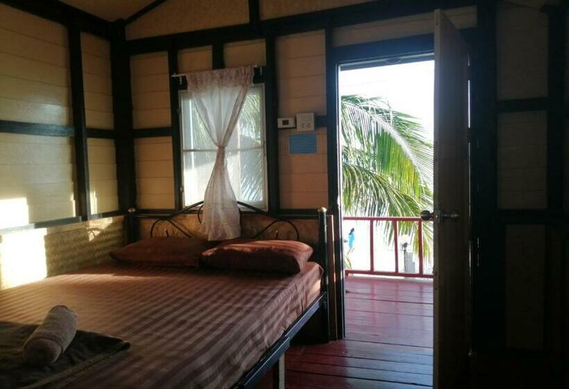 기본룸, Golden Beach Resort Koh Phangan