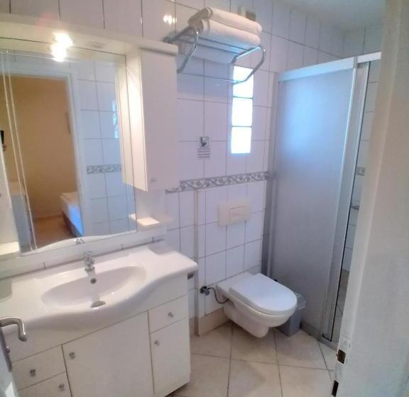 Трехместный Номер Superior, Uzhan Beach