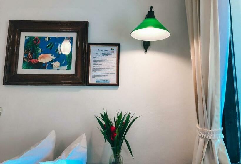 经济房, Aumpai Luxury