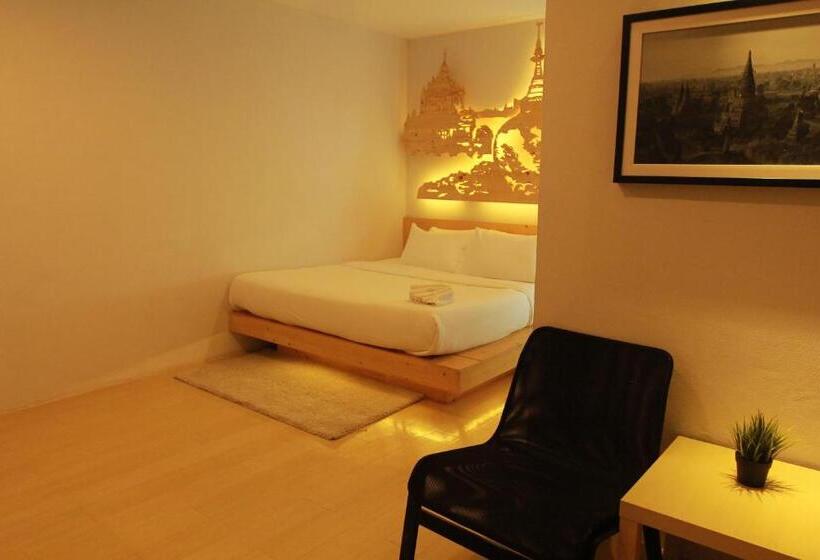 اتاق لوکس با تخت بزرگ, My Room By Sermsub