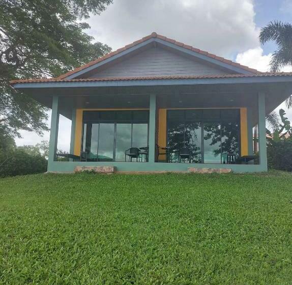 디럭스 룸, Khong Chiam Orchid Riverside Resort