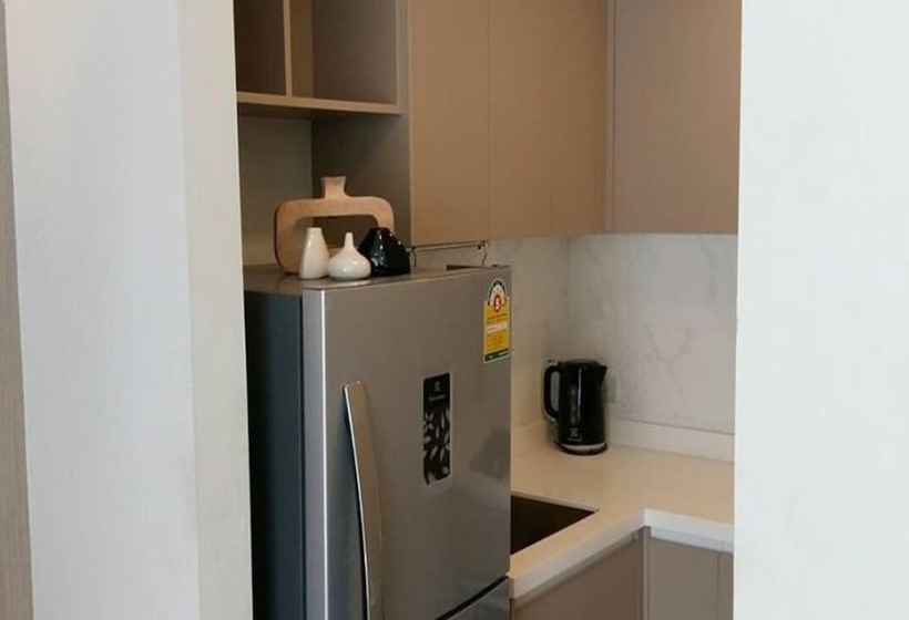 Люкс с Балконом, Madera Residence Sriracha