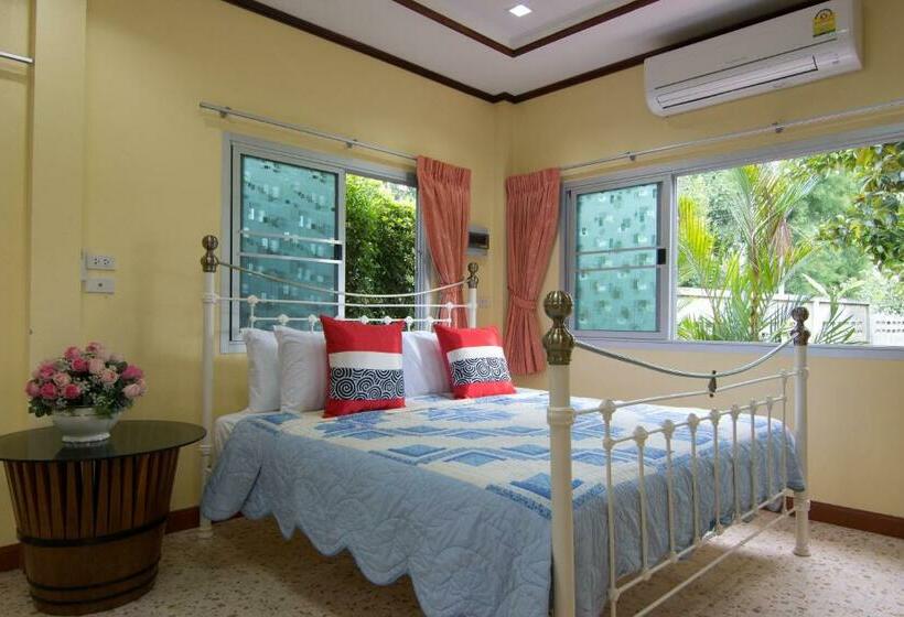 带大床的高级房间, Bueng Bua Thong Resort