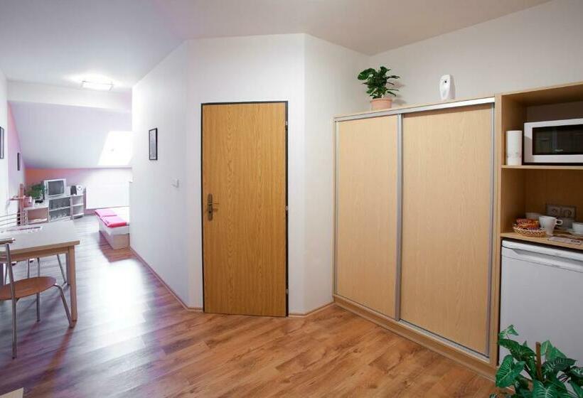 Пентхаус, Penzion Pohoda